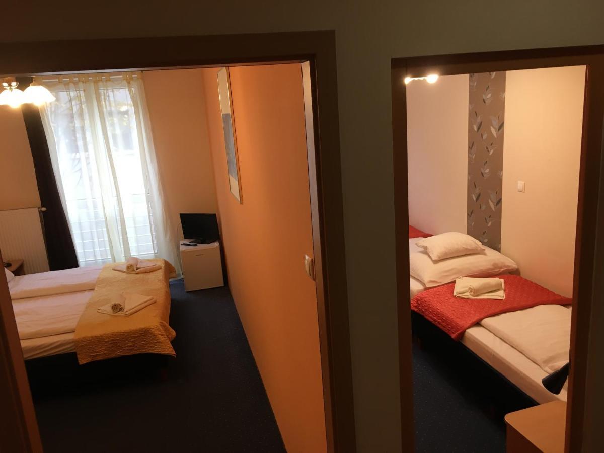 Papillon Apartment Будапеща Екстериор снимка